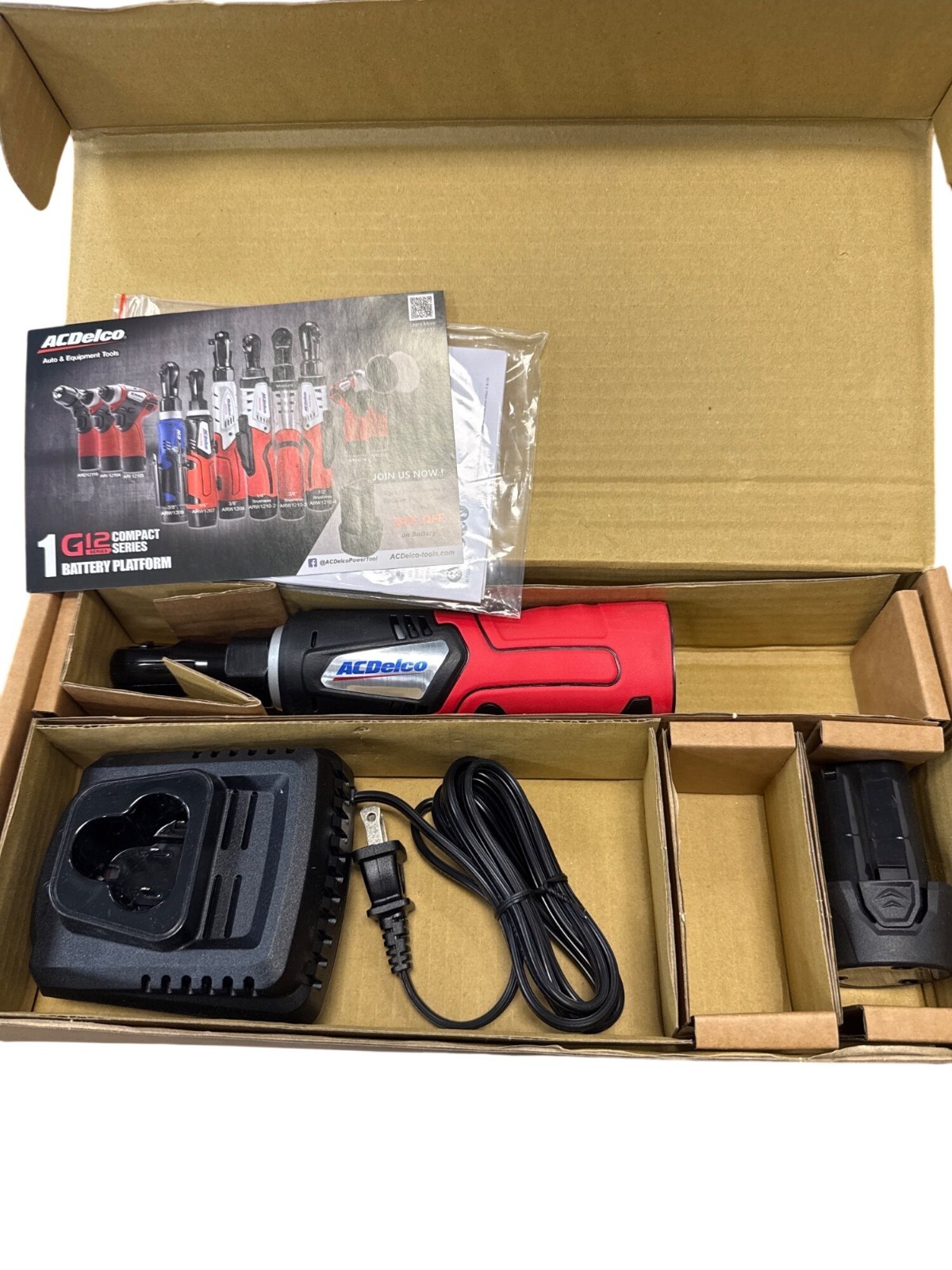 AC Delco ARW1207 G12 Compact Series 12V 1/4″ Ratchet Wrench Battery and Charger