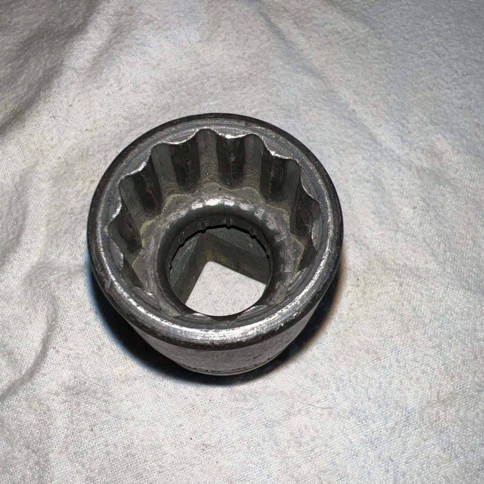 Snap on 3/4 Drive 1-3/16, 30mm Industrial Finish GLDH382 12-Point Flank Drive