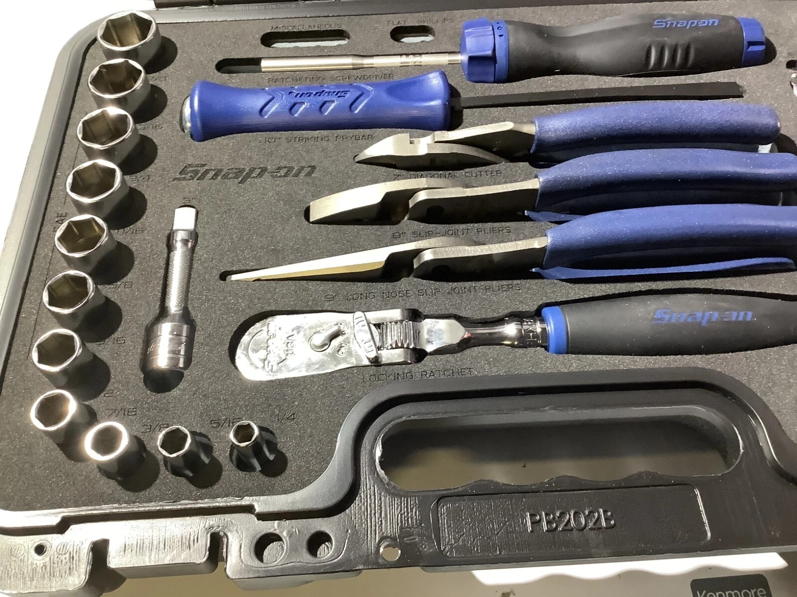 Snap-on POWER BLUE 3/8″ dr 33pc METRIC & SAE General Service Foam Set 233FSMBFMB