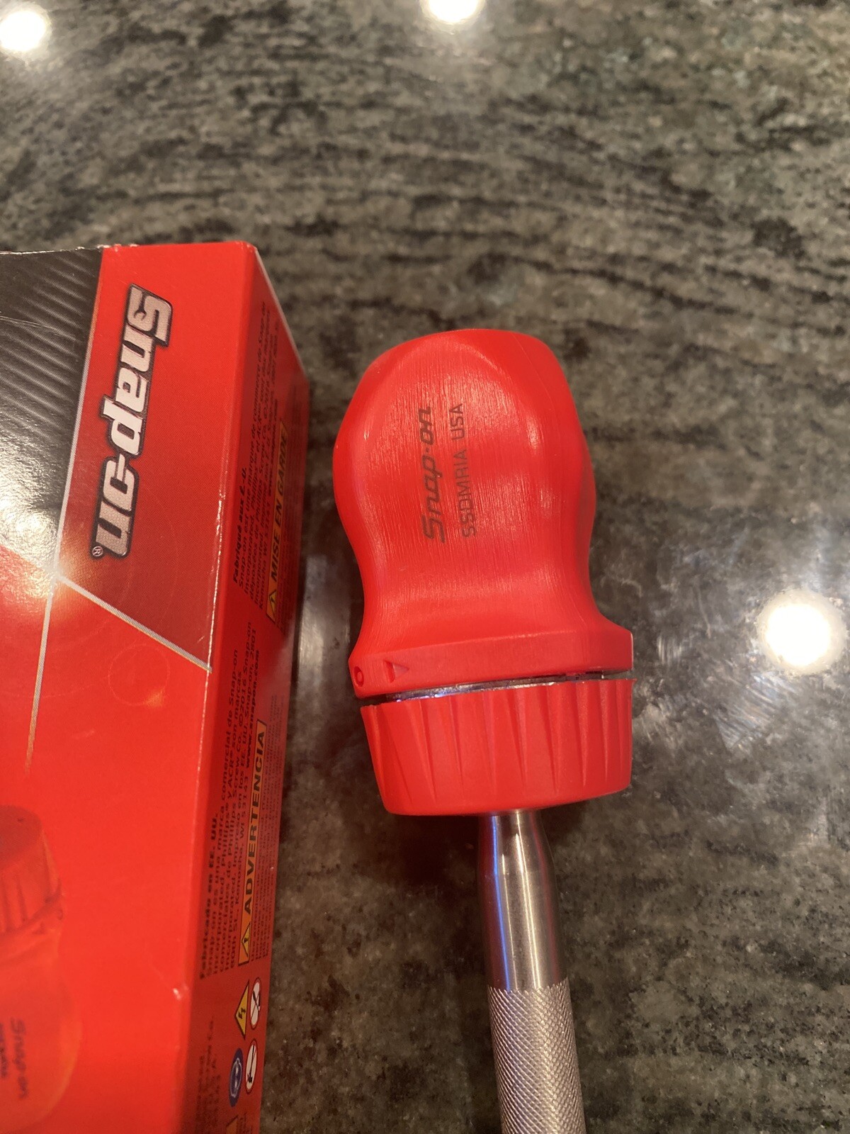 Snap On ssdmr1ar ratcheting stubby hard handle screwdriver with bit red