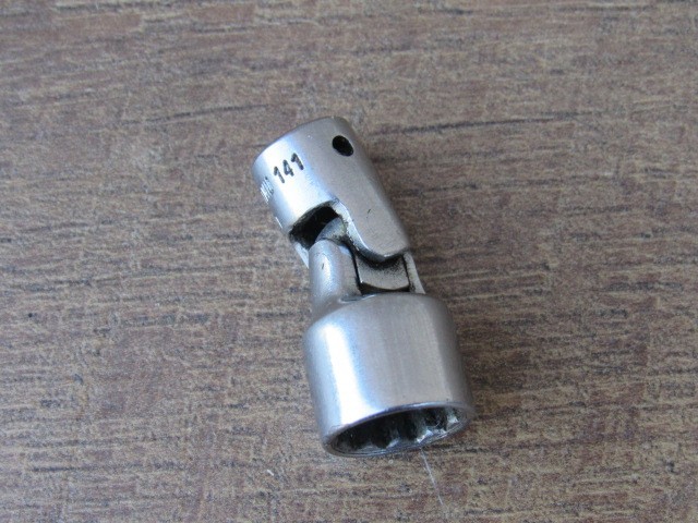 SNAP ON 7/16″ TMU141 1/4″ DRIVE 12 POINT SAE UNIVERSAL SWIVEL SOCKET UNDERLINE