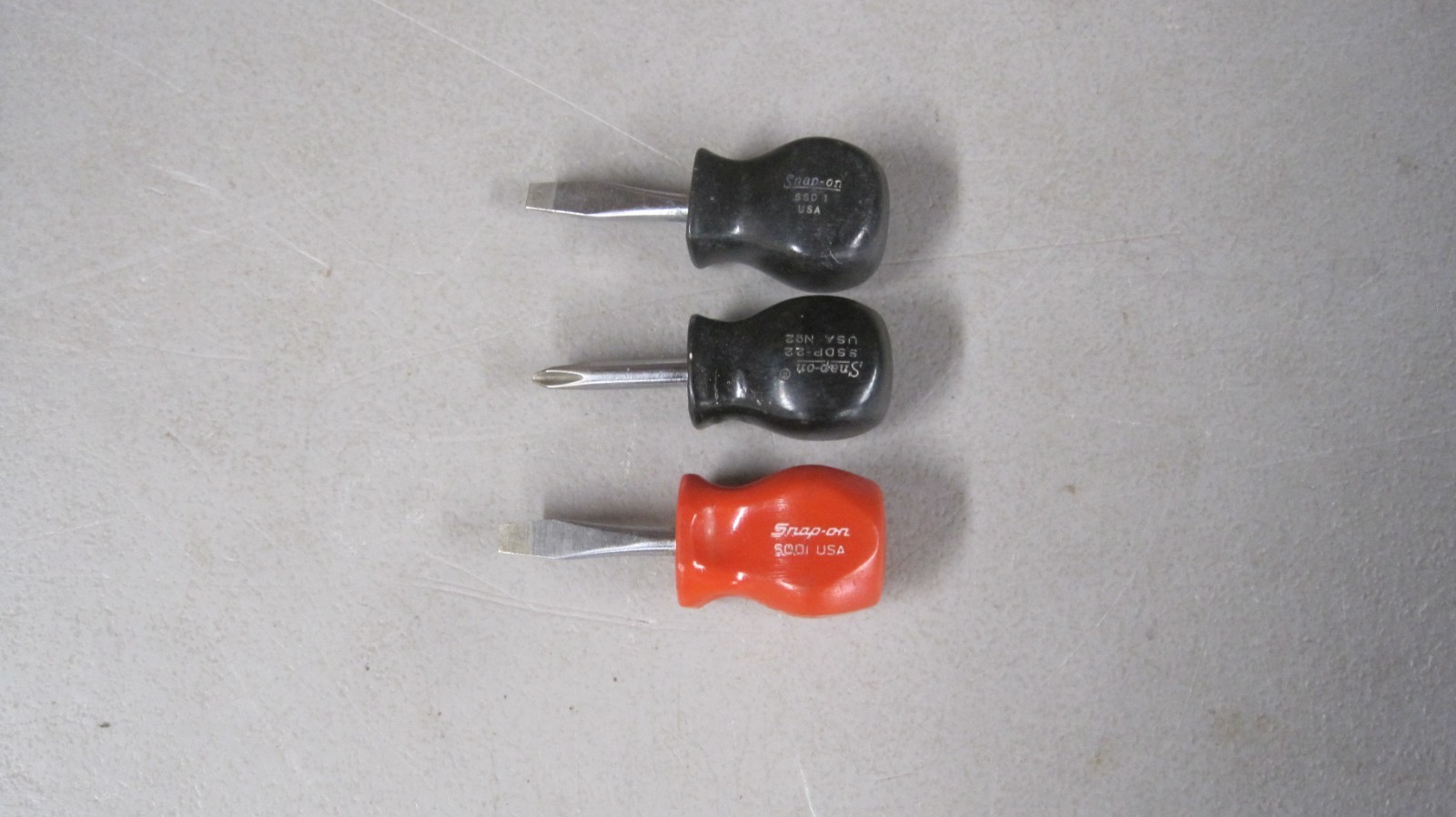 SNAP-ON STUBBY SCREWDRIVERS LOT OF 3 PCS