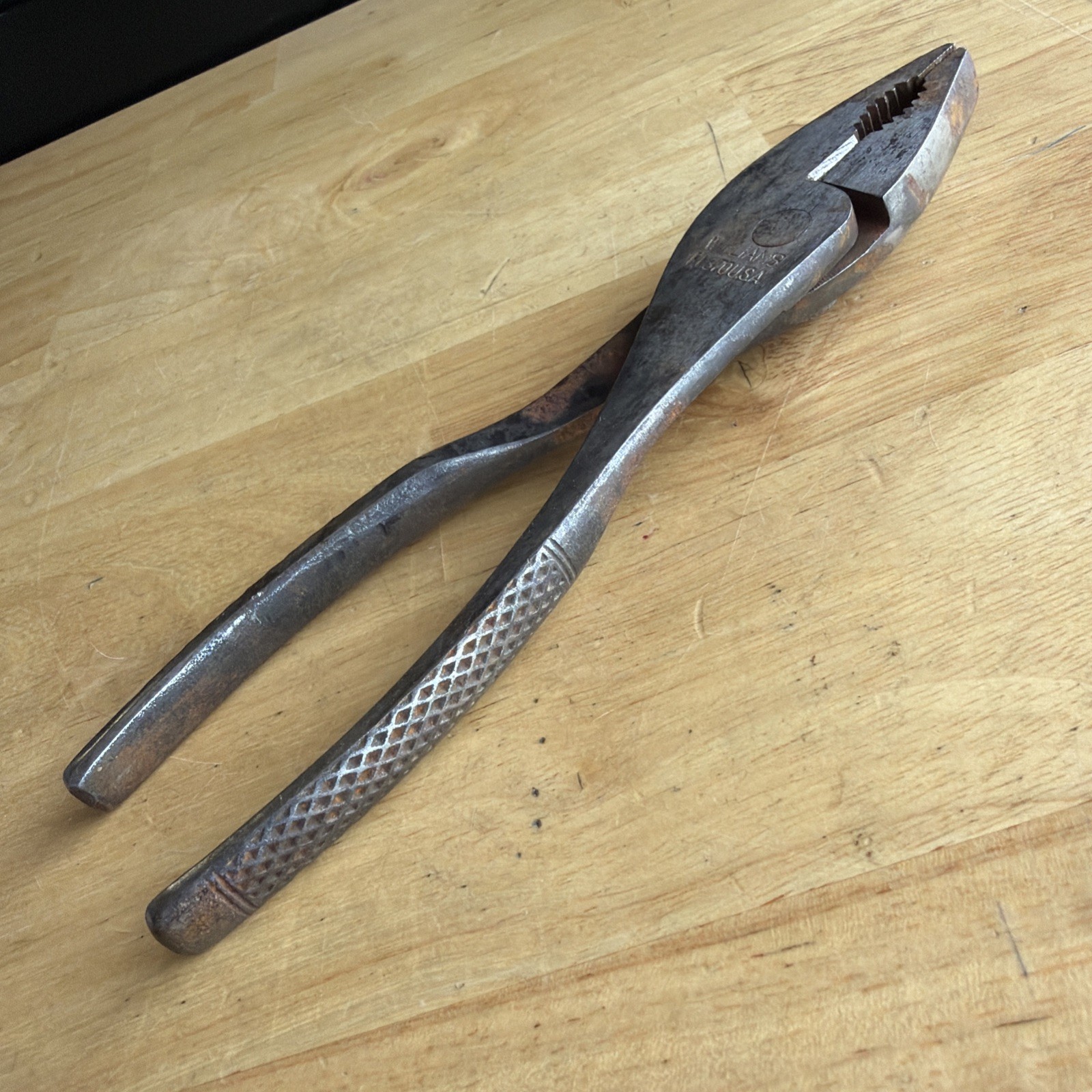 Williams Tools 7-1/2″ Long Slip Joint Pliers W/ Side Cutters PL370 Made in USA