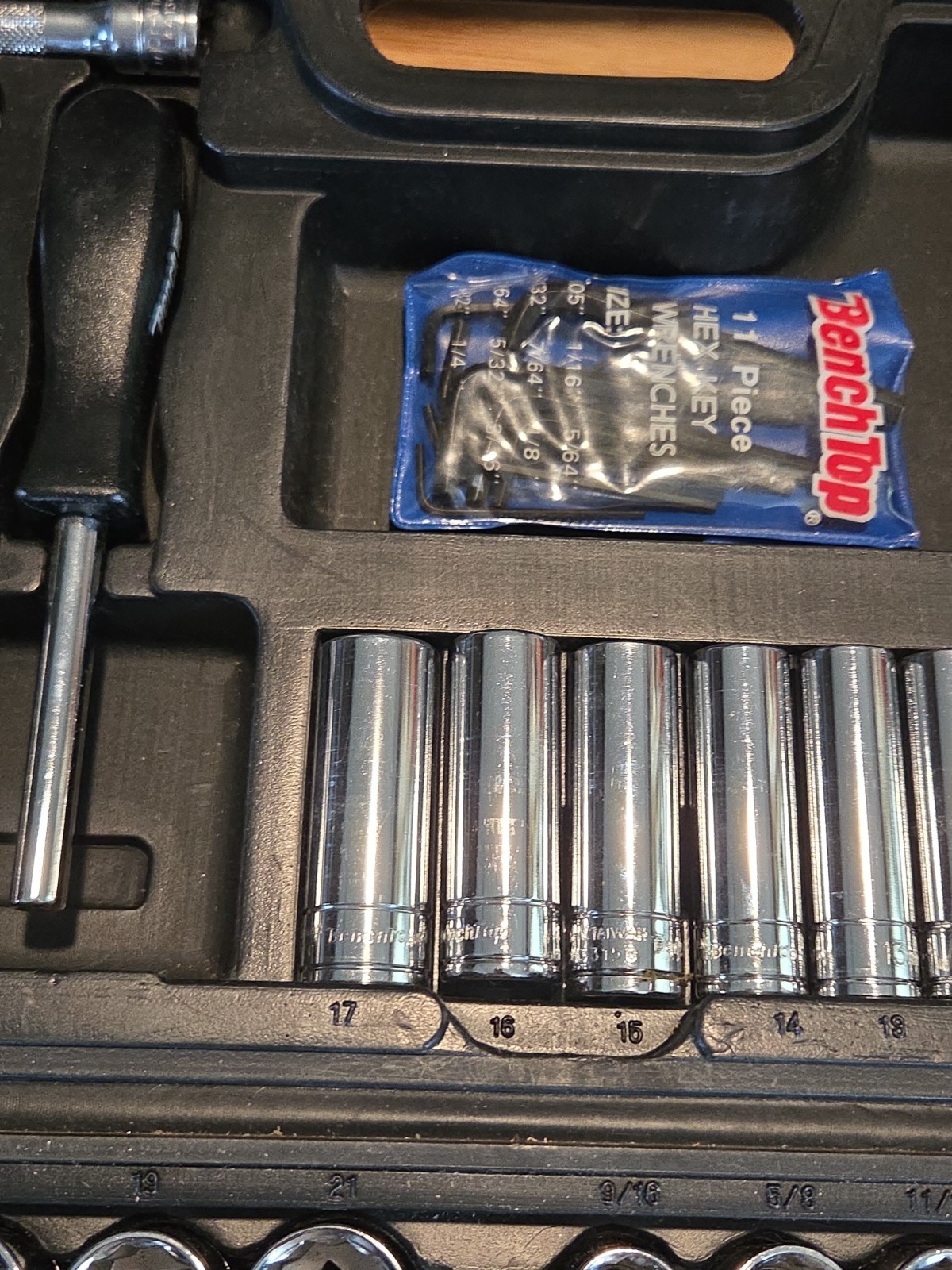 Benchtop 100 Piece Mechanics Tool Socket Set 1/4” 3/8” 1/2” Drive Metric & SAE