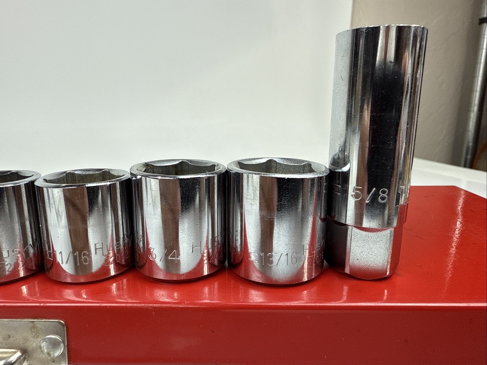 Husky Professional 24 Piece SAE Socket Set 1/4 & 3/8 Drive Made in USA Like New