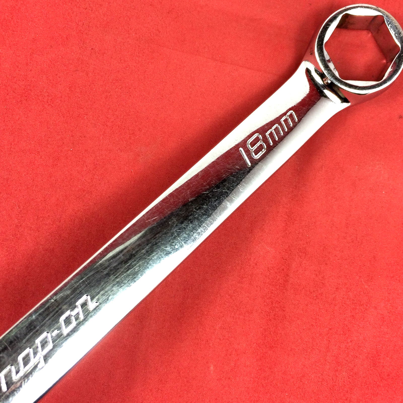 Snap-on 18mm OSHM180A Metric 6-point Combination Wrench 1991