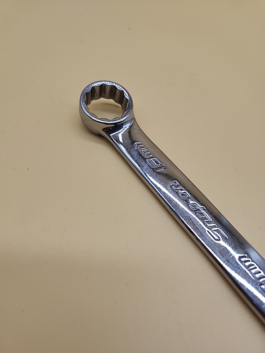 Snap-On Tools 18mm OEXM18B 12-Point Metric Short Combination Wrench USA