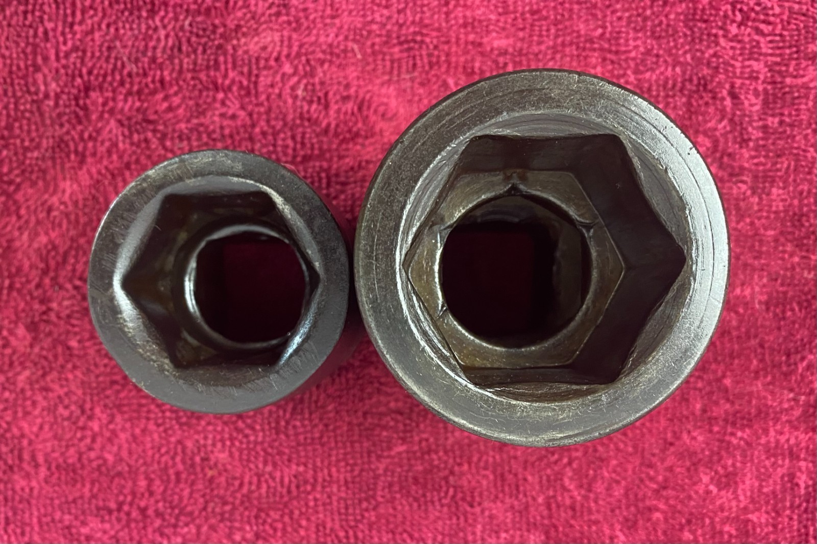 Vintage Impact Socket Pair, 1 Inch Drive, 2 piece 6-point Blackened, 10024-L