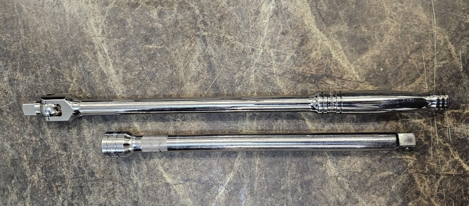 Snap-On SN15B – 1/2″ Drive 15″ Breaker Bar & SXK11 11″ Extension Snap On