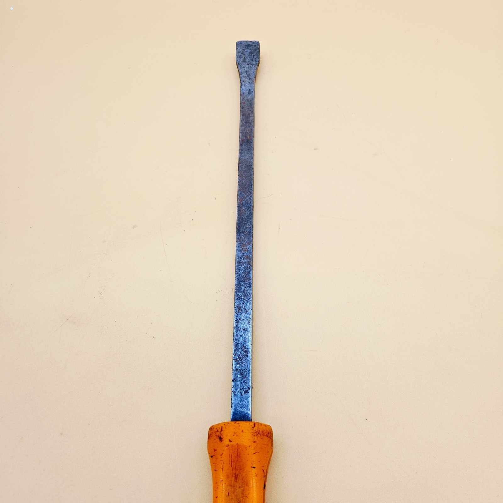 Vintage Snap-on Tools SPB18A Hard Orange Handled 17-in Pry Bar