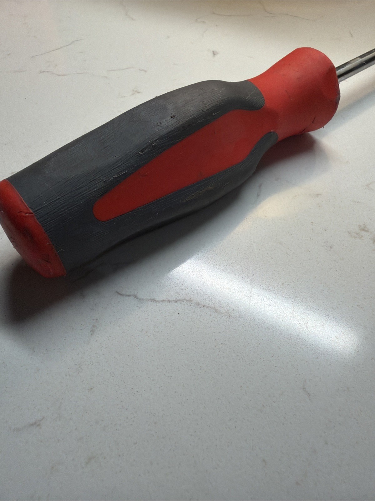 Snap On Tools 1/4″ Flat Head Screwdriver SHD2 Slotted Grip Red Gray USA