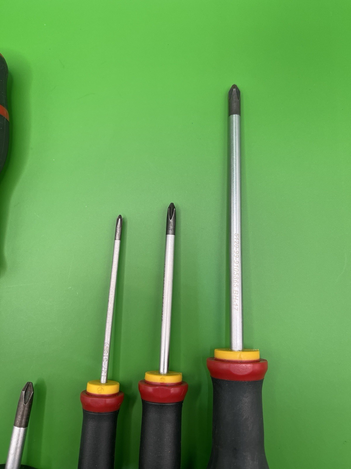 Facom 7 Piece Slotted and Phillips Screwdriver Set VGC