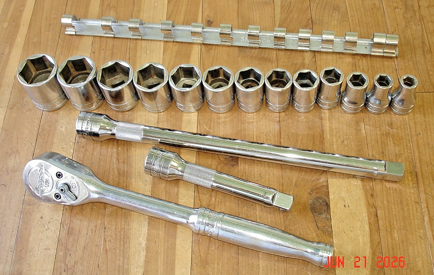 SNAP-ON 17 PIECE 1/2 DRIVE SAE SOCKET SET RATCHET EXTENSIONS MECHANICS TOOLS USA