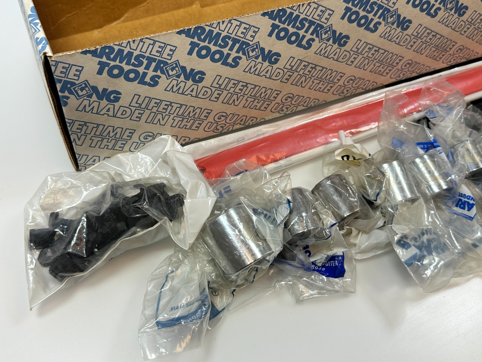 NOS Armstrong Tools USA 13pc 3/8” Drive SAE 1/4-1” Socket Set, 6 Point, EYE-D