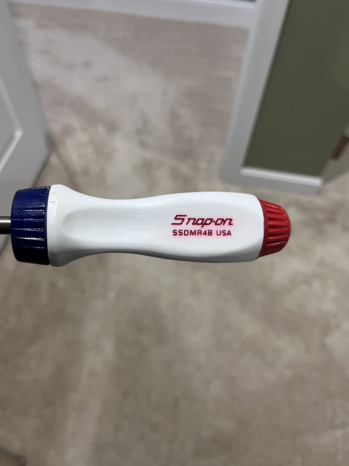 snap on tools red white blue old stock ratcheting screwdriver with glasses