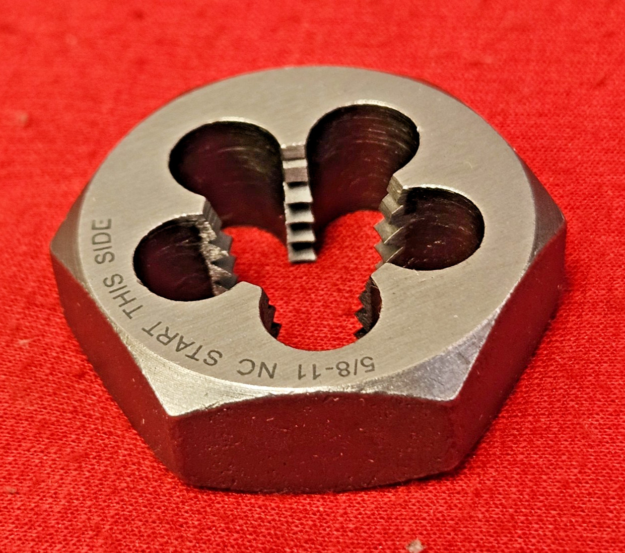 7252 5/8-11 NC x 1-1/4″ Hex Die Irwin Hanson Carbon Steel Rethreading