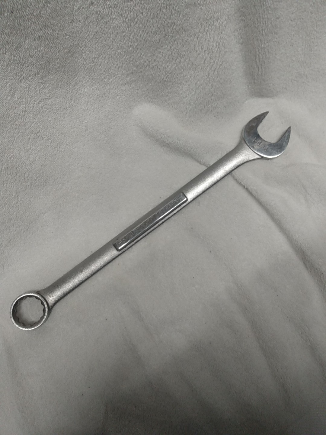 Craftsman 1-5/16 Open/ 12 pt Closed Ended Combination Wrench VA-44709