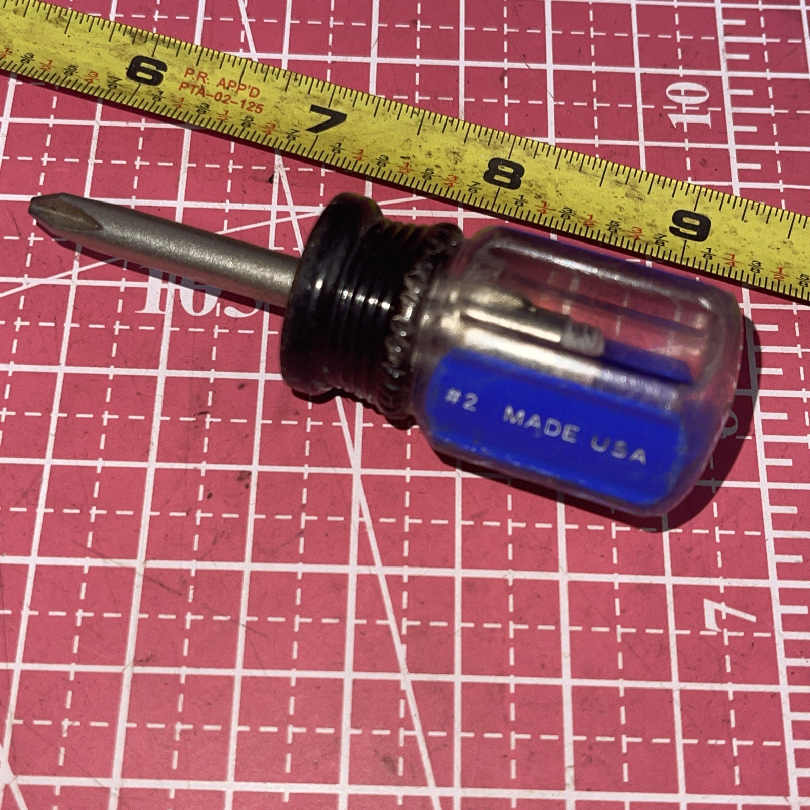 Husky USA Stubby No 2 Philips Screwdriver #2 Phillips Lifetime Warranty 681-107