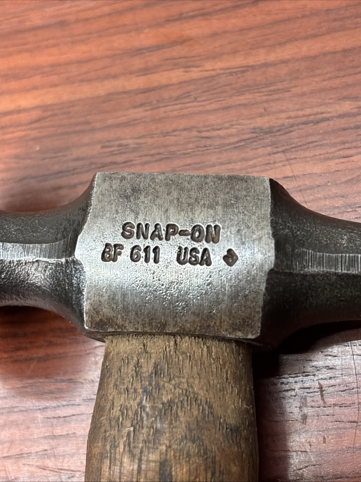 VINTAGE SNAP ON TOOLS BF611 AUTO BODY WOOD HANDLE SHORT PICK HAMMER