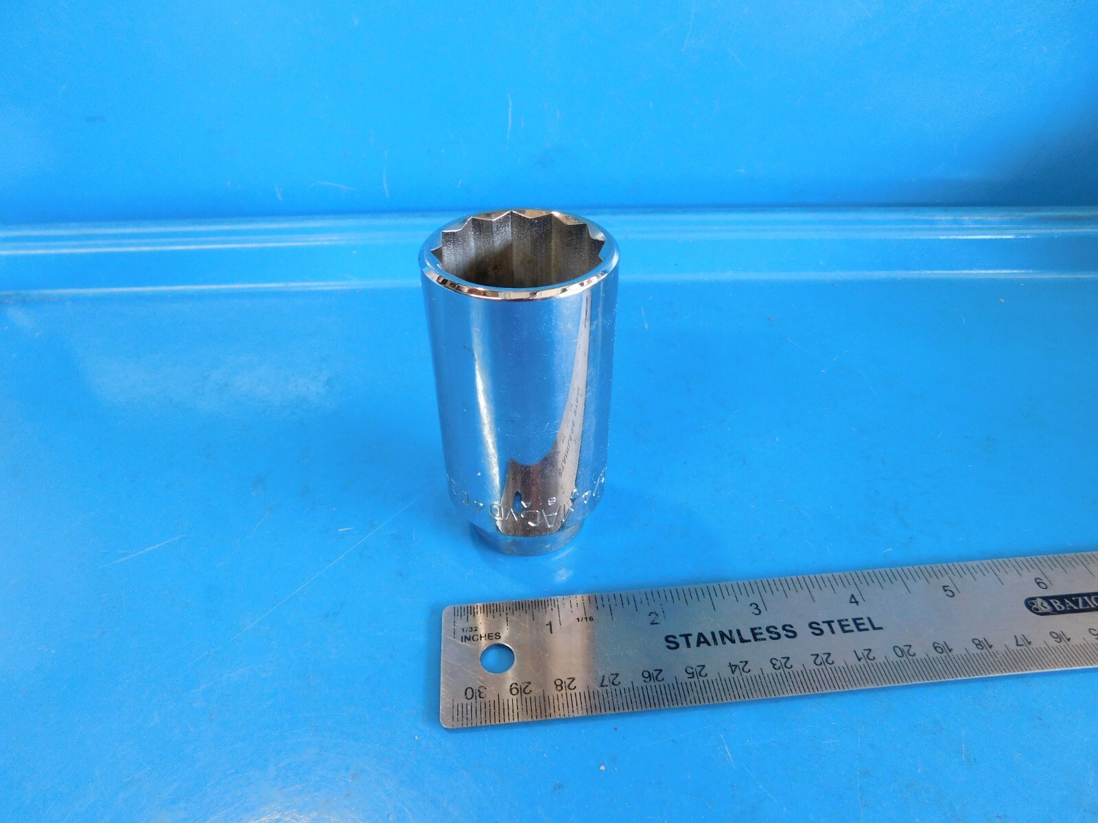 USED, MAC TOOLS » 1-1/4 IN. » DEEP 12 PT. 1/2 IN DR. SOCKET, PART #VD402