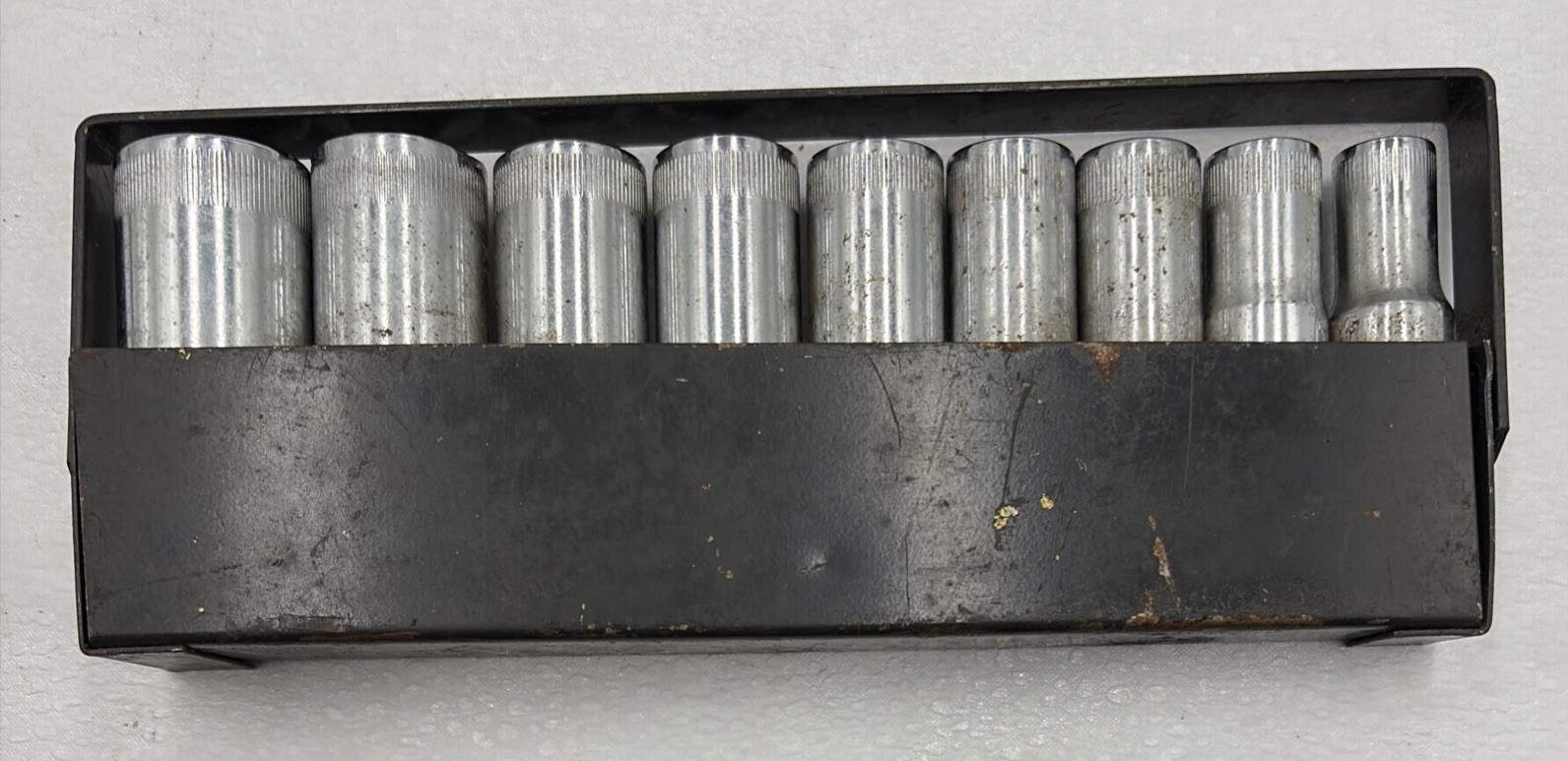 Craftsman 3/8″ Drive (9 Pc) Metric Deep Socket Set 9mm-19mm 6 Pt -V-