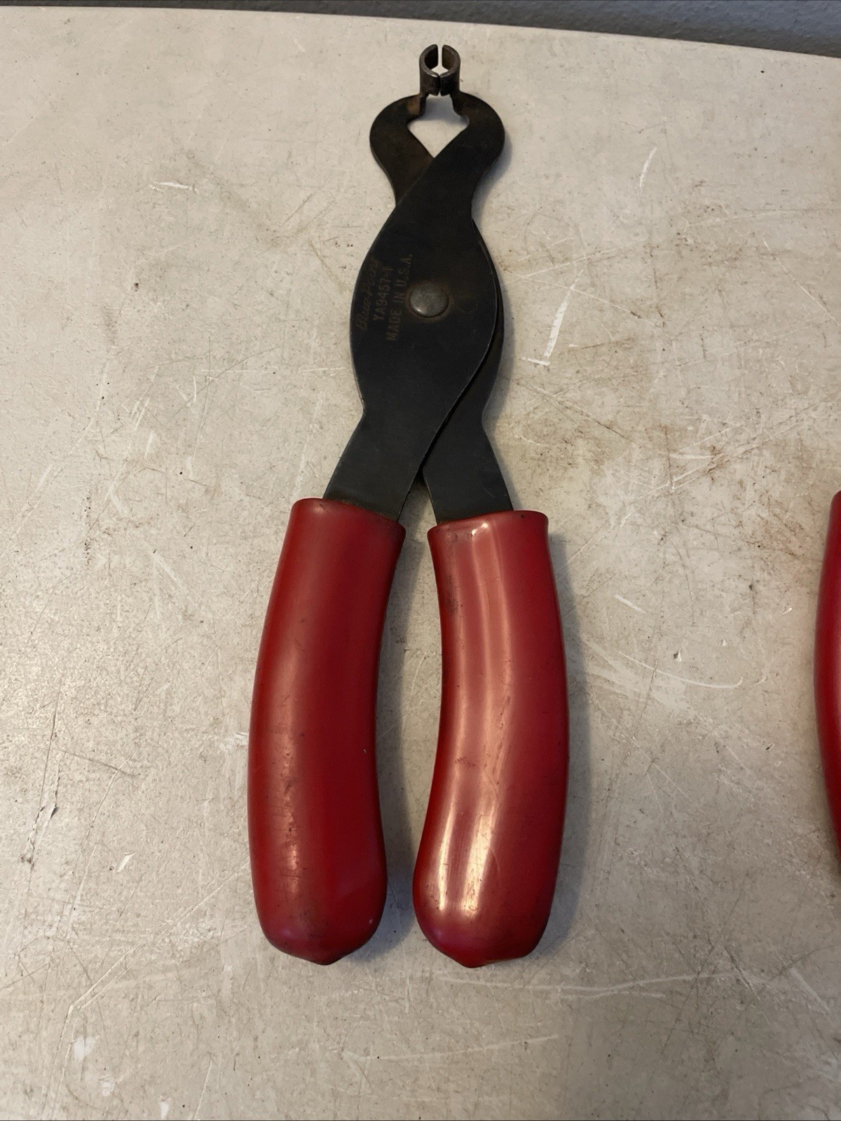 Blue Point FIH9055-1, 9055-2, Ya9457-1 YA9457-2 Fuel Line Disconnect Pliers