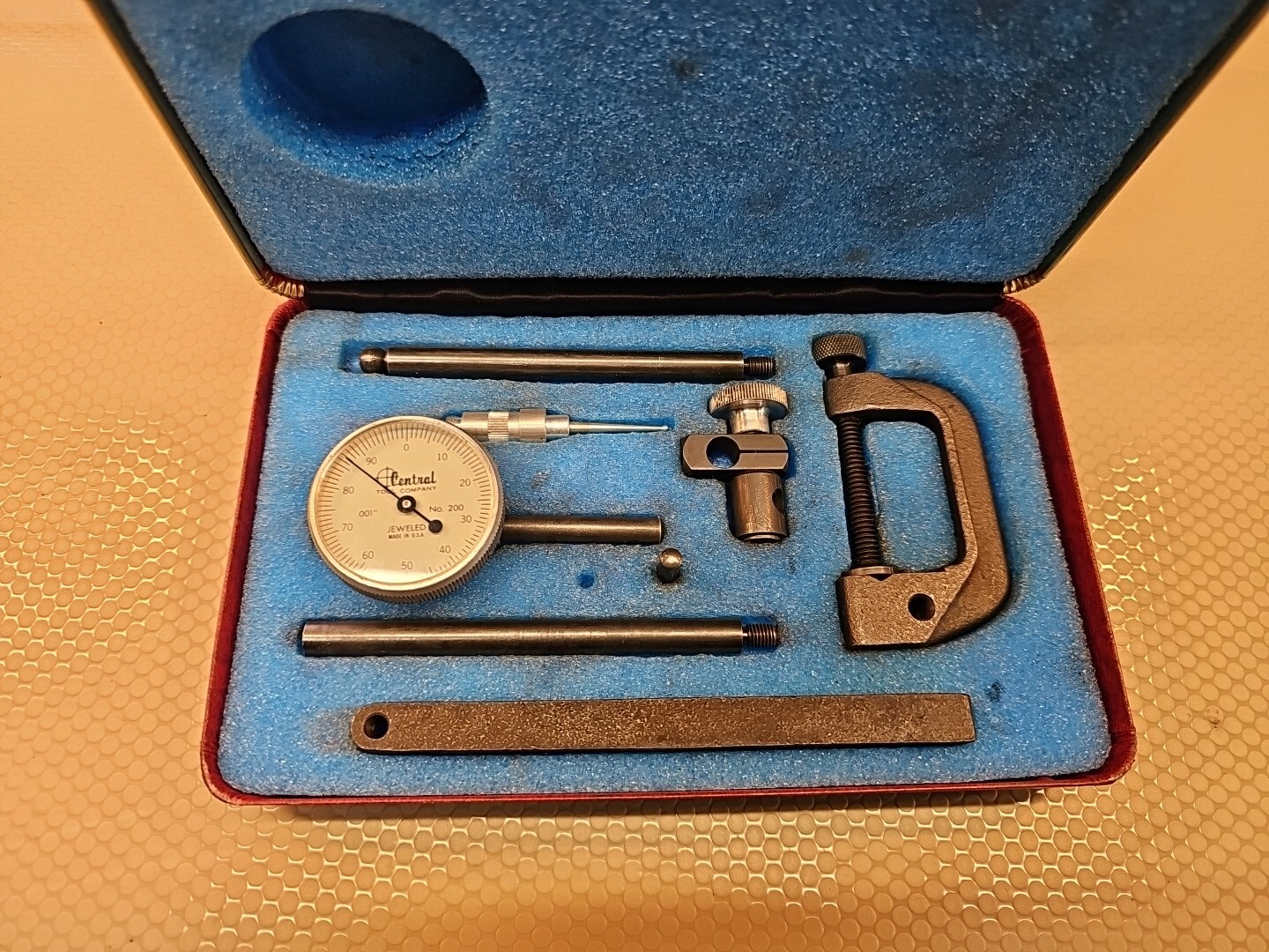 CENTRAL TOOLS No. 200 –  DIAL INDICATOR MEASURING SET W/CASE *MINT*
