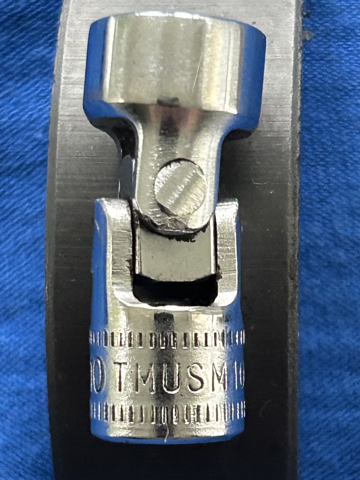 Snap On TMUSM10A – 1/4″ Drive 10mm Shallow 6Pt Chrome Universal Socket.