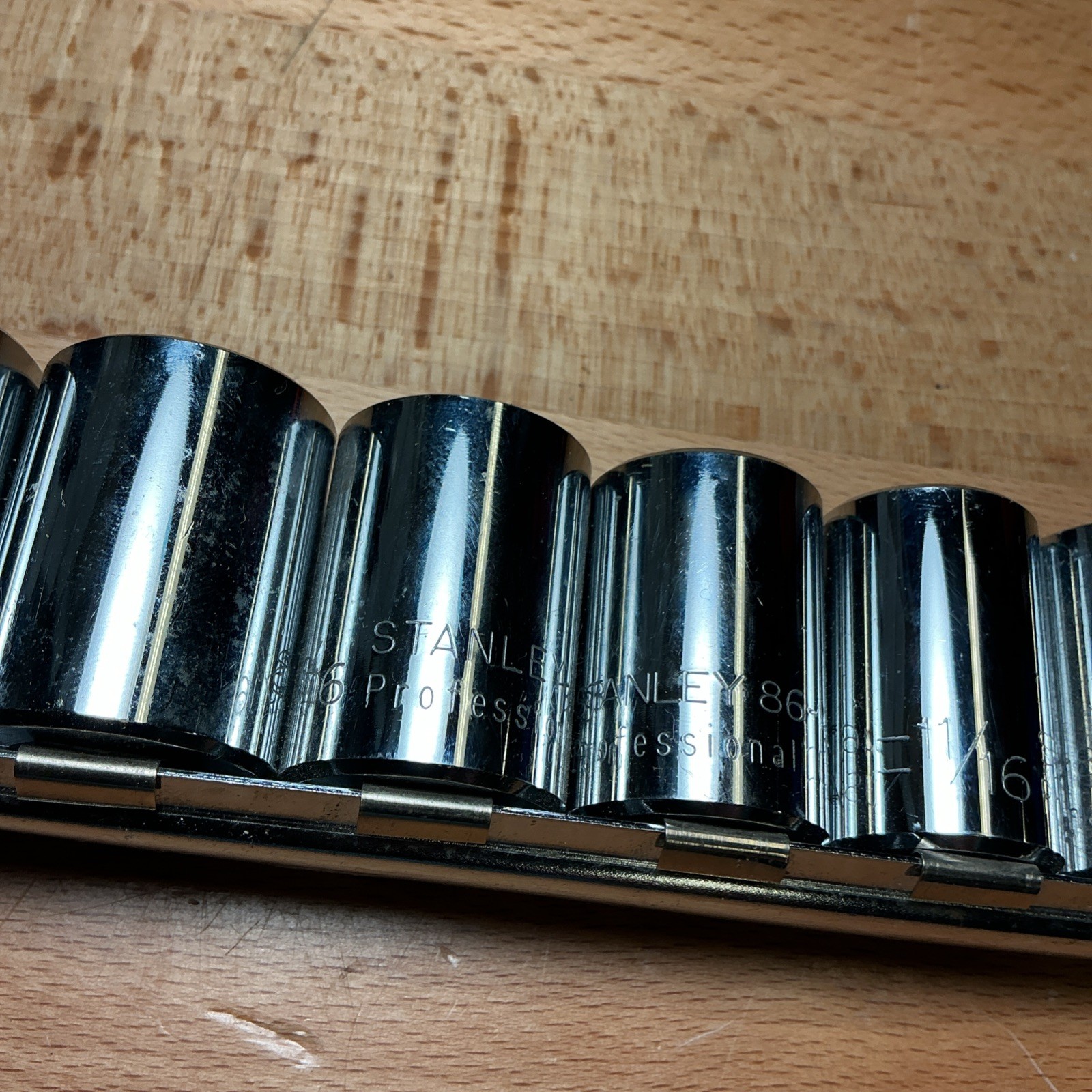 Stanley USA Professional 10pc 12 Point 1/2″ Drive Socket Set: 1” To 7/16”