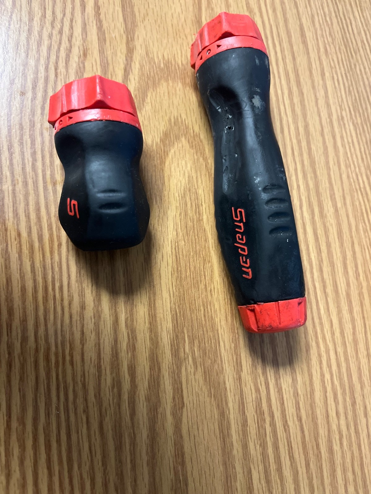 SNAP ON SGDMRC1A & SGDMRC4A – CUSHION GRIP RED & BLACK HANDLES LOC#17A