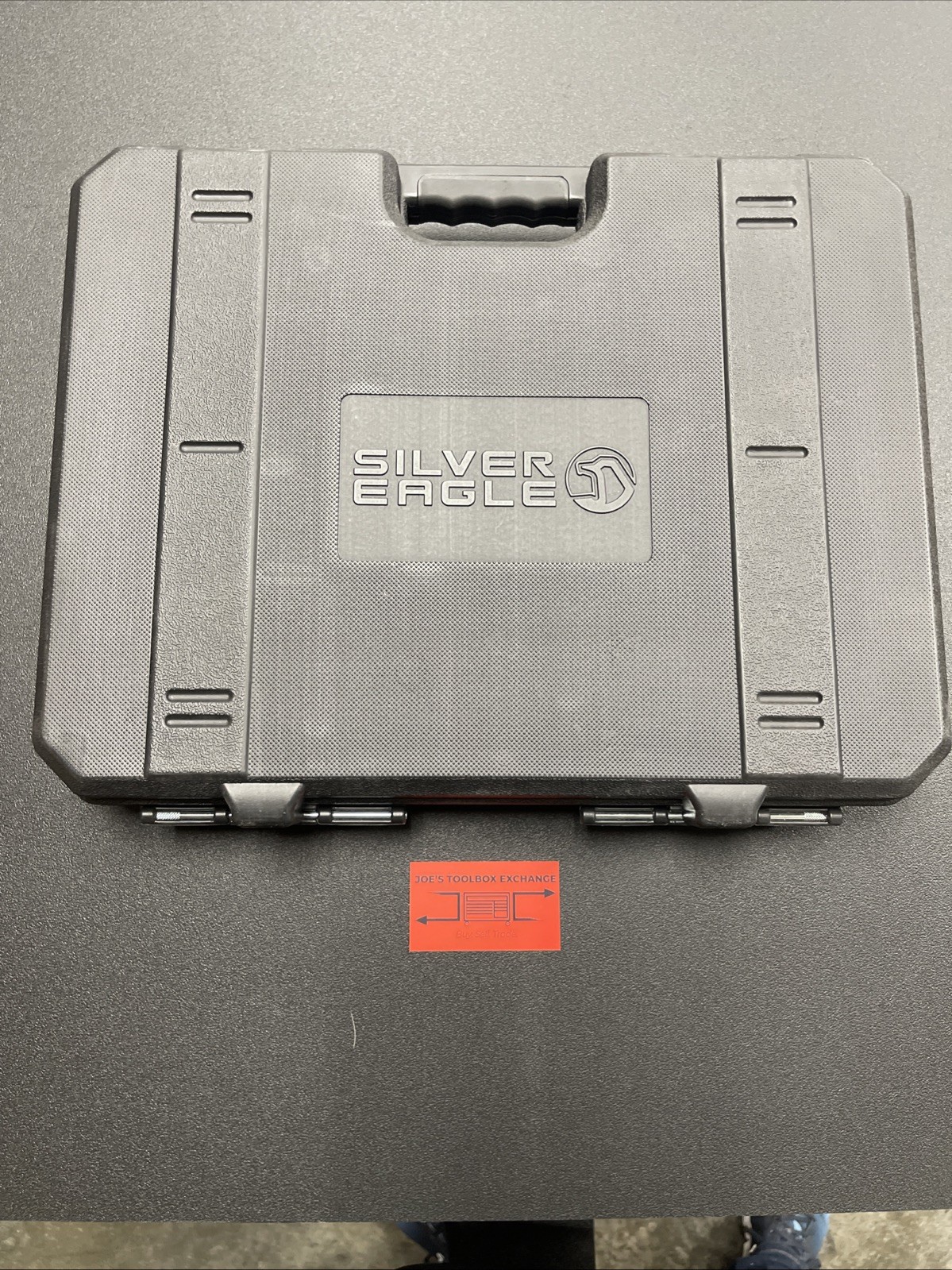 Matco Tools SAB122SE 122 PIECE 1/4″ & 3/8″ DRIVE SILVER EAGLE® MASTER TOOL SET