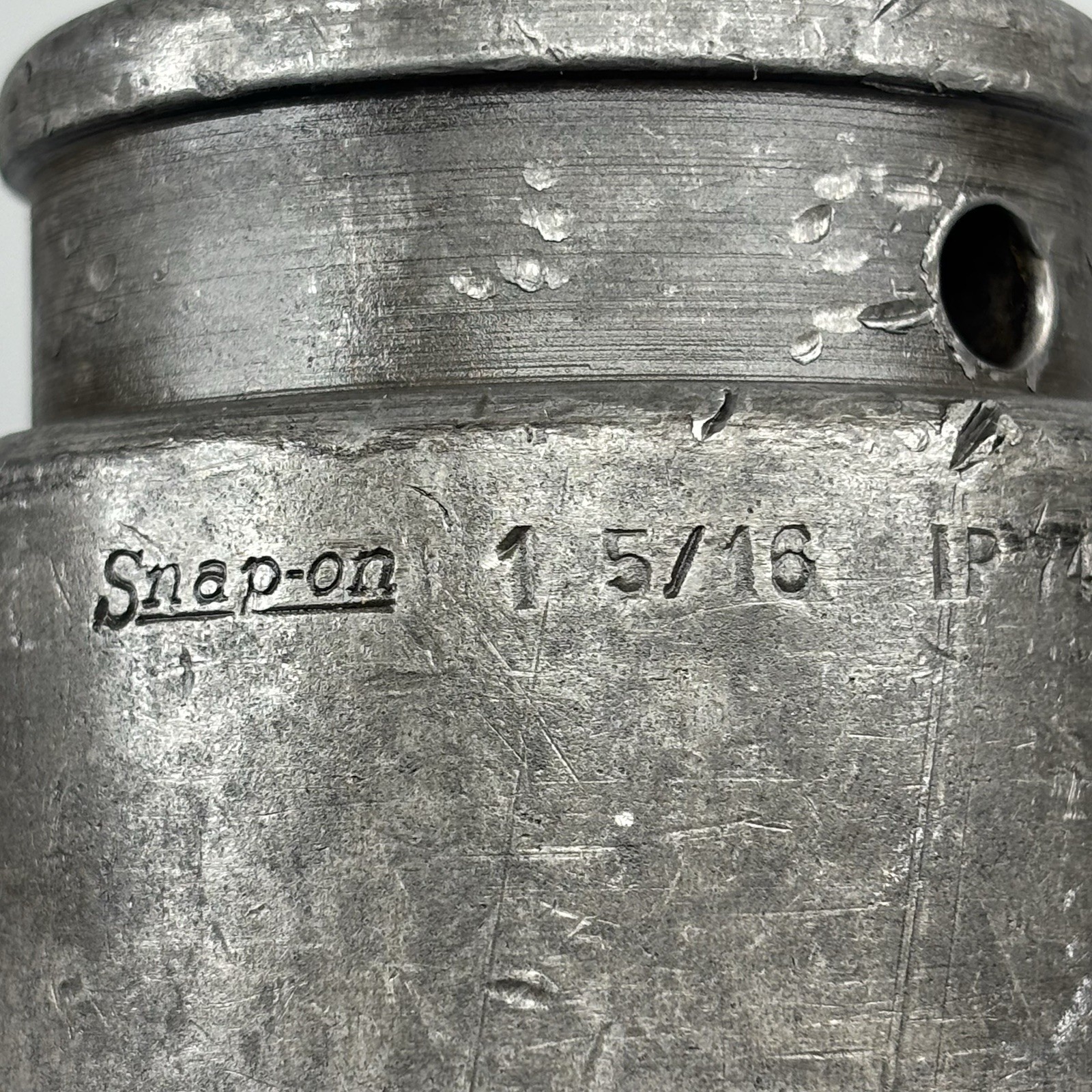 Snap On IP742 1” Drive 8 Point SAE 1-5/16 Shallow Double Square Impact Socket