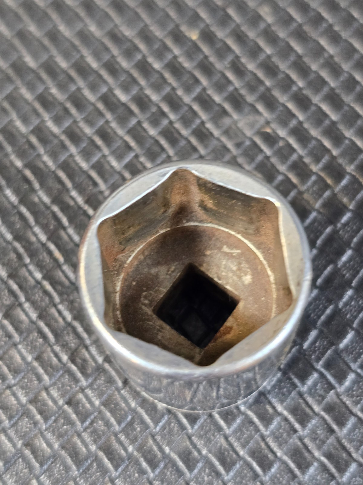 Snap-On Tools FSS281 Shallow Chrome Socket 7/8″ SAE 3/8″ Drive 6pt USA