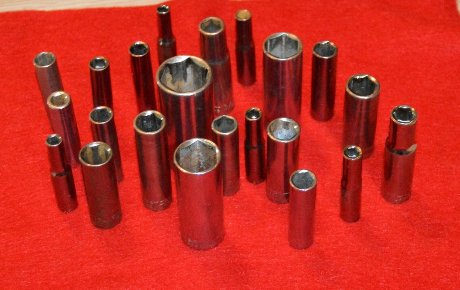 Craftsman USA 3/8″ Dr – SAE and Metric DEEP!!!! Socket 6 and 12 Point