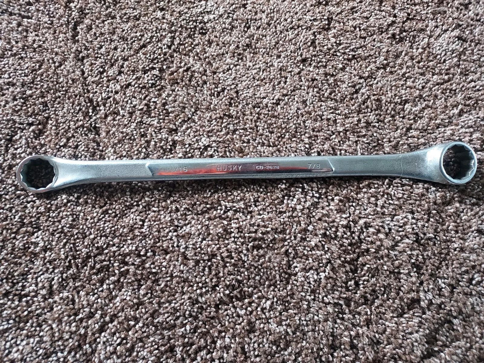 Vintage Husky 7/8″x 13/16″ USA 13-1/2″ long Double Box End Wrench 12 Pt. CD-2628