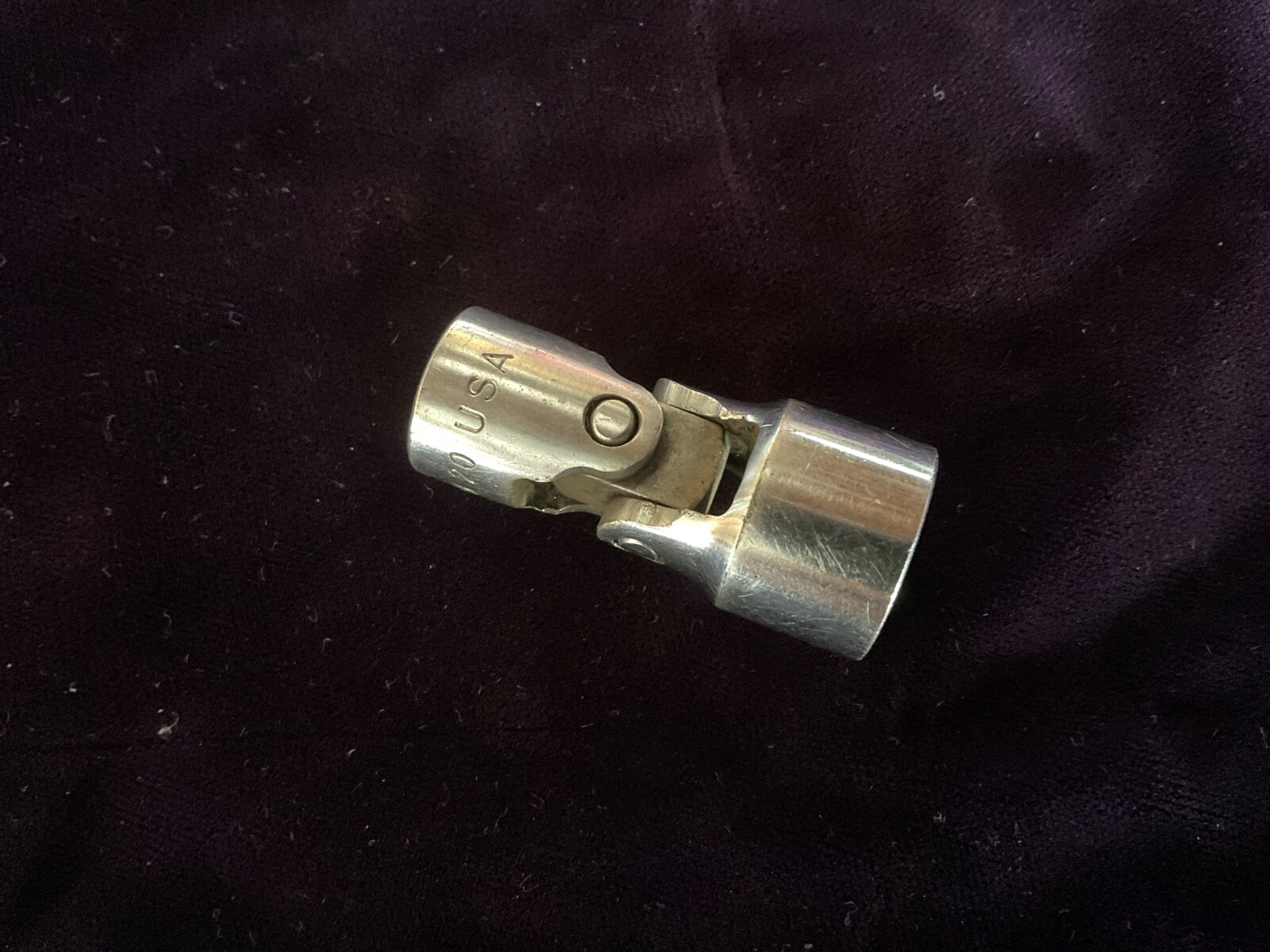 Snap on FVU 20 5/8 12-pt 3/8 Drive Universal Swivel Socket Underlined Logo