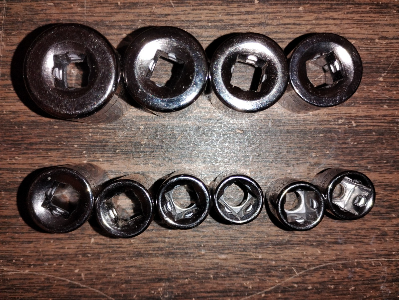 Set of 10 Craftsman 6-point shallow sockets 5/16″ – 7/8″, 3/8” drive, G2 Series