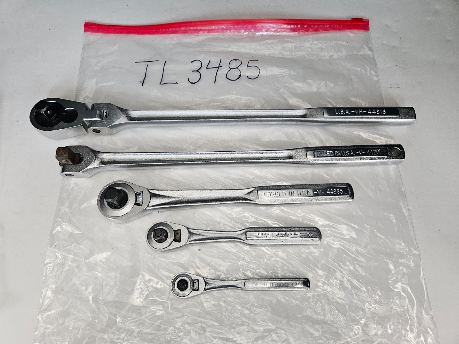 CRAFTSMAN 1/2″ DR FLEX-HEAD + 1/2″, 3/8″, 1/4″ DR RATCHETS 1/2″ DR BREAKER BAR