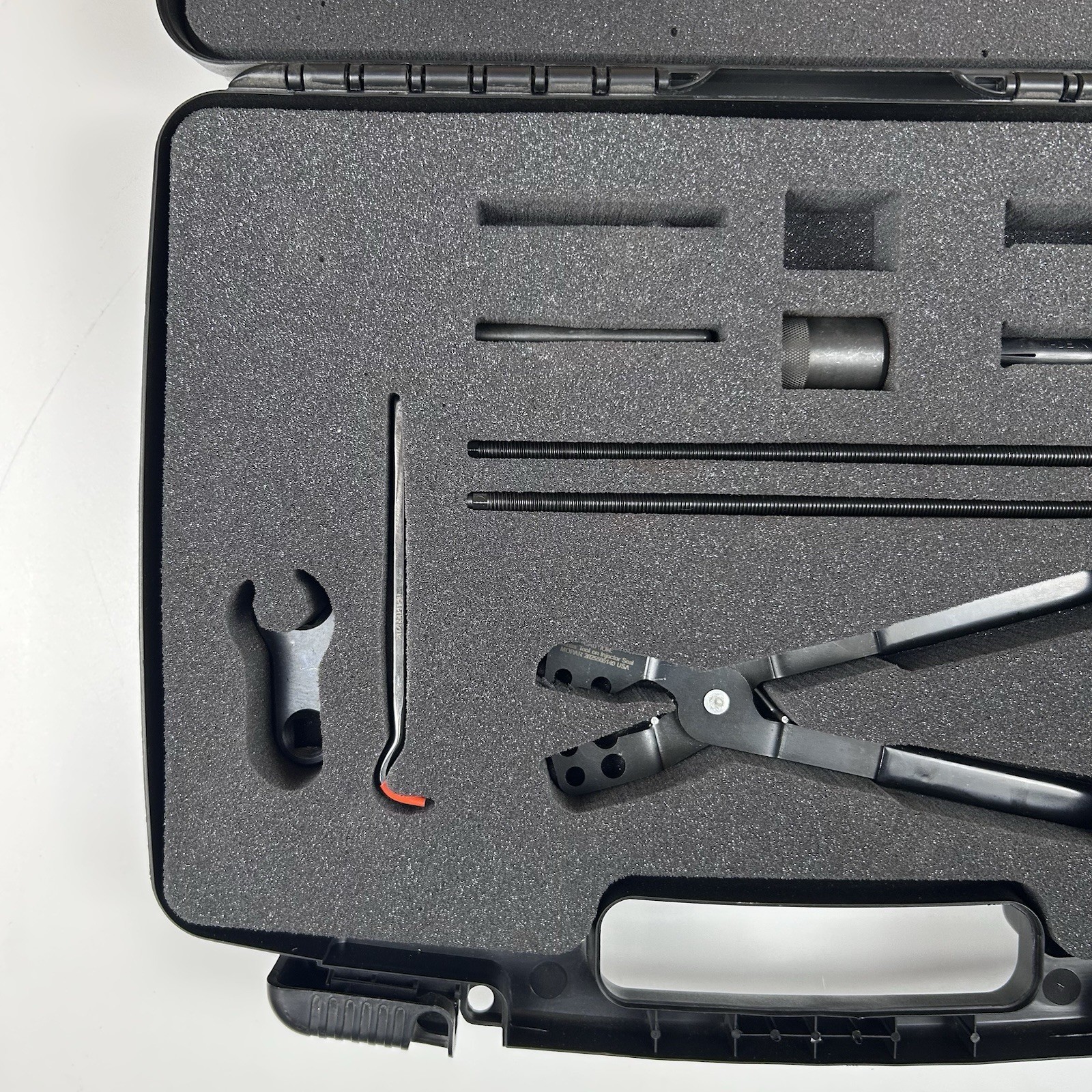 Miller Mopar 2025500140 Kit, Fuel Injector (Missing Side cutters)