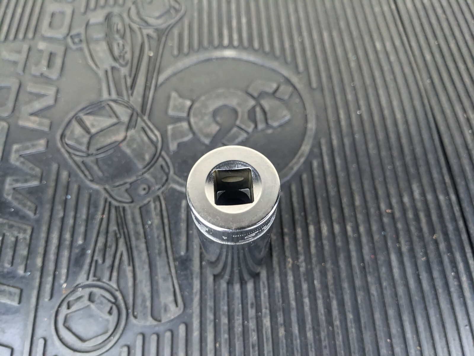 #av358 Snap-on USA NEW 1/2″ Drive 23mm Metric 6pt Chrome Deep FDX Socket YTSM23