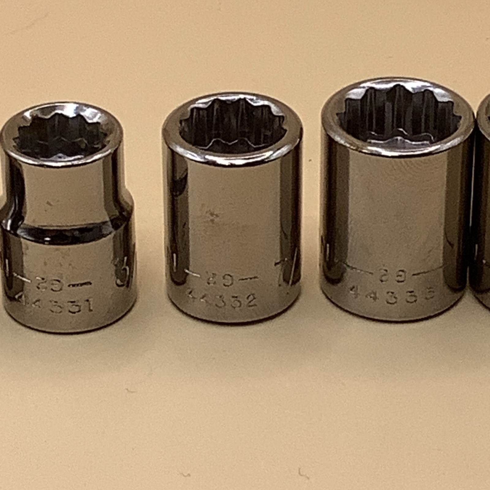 7 Vtg Craftsman 12 Point G2 Sockets 1/4” To 3/4” 3/8” Drive USA Nice Sockets