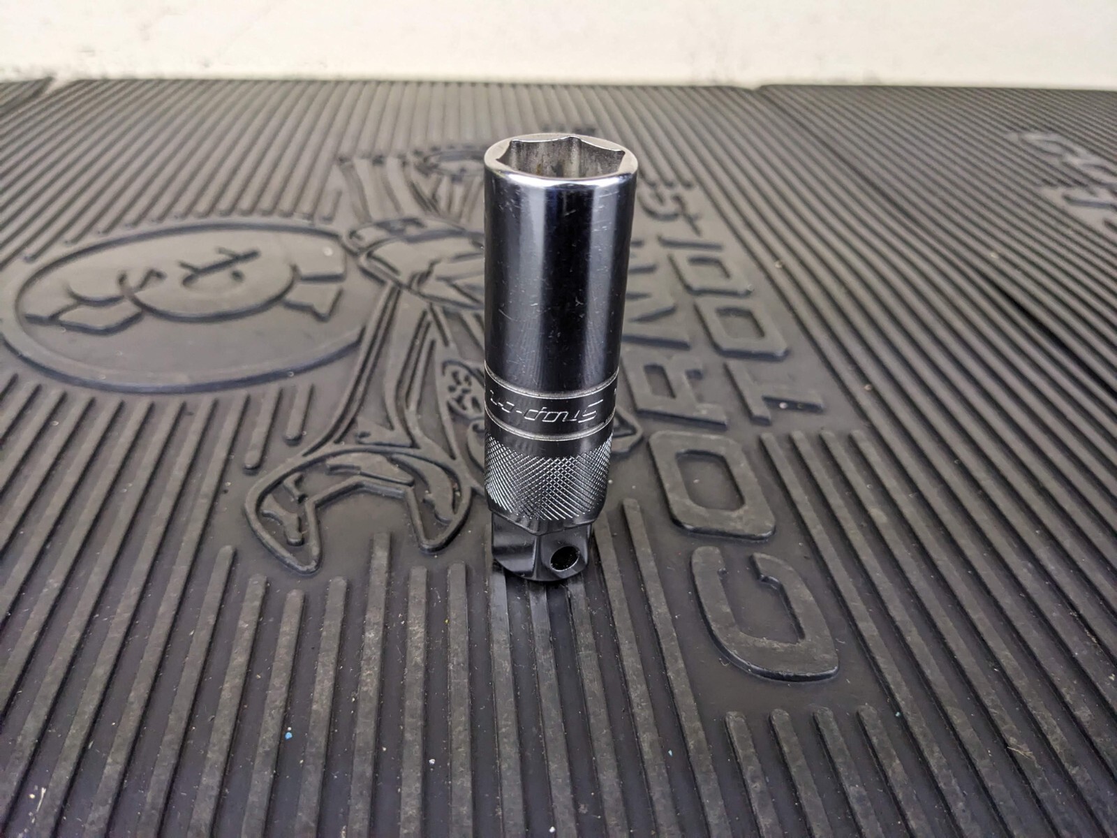 #be434 Snap On Tools 3/8″ Drive 5/8″ Retention Spark Plug Socket S9706KR