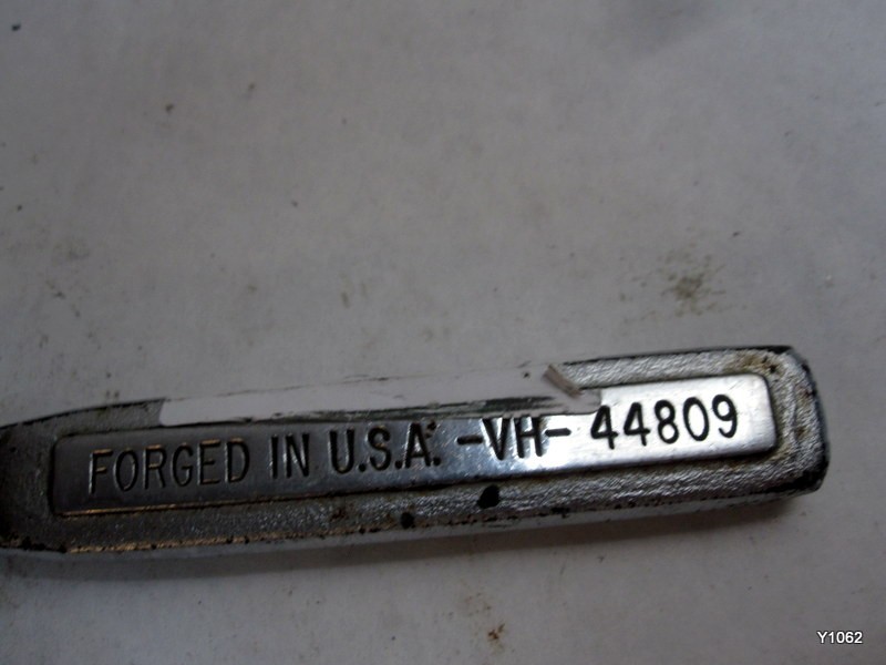 STUCK Craftsman -VL- 44809 1/2″ Drive Push Button Release