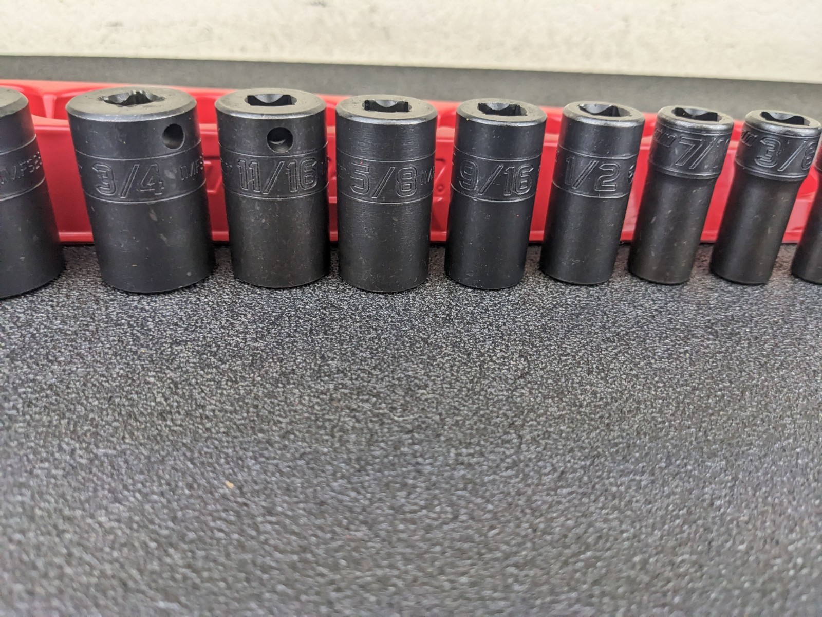 #bo717 Snap-on 210IMFSYA 5/16″-7/8″ 3/8″ Drive 6pt Semi-Deep Impact Socket Set