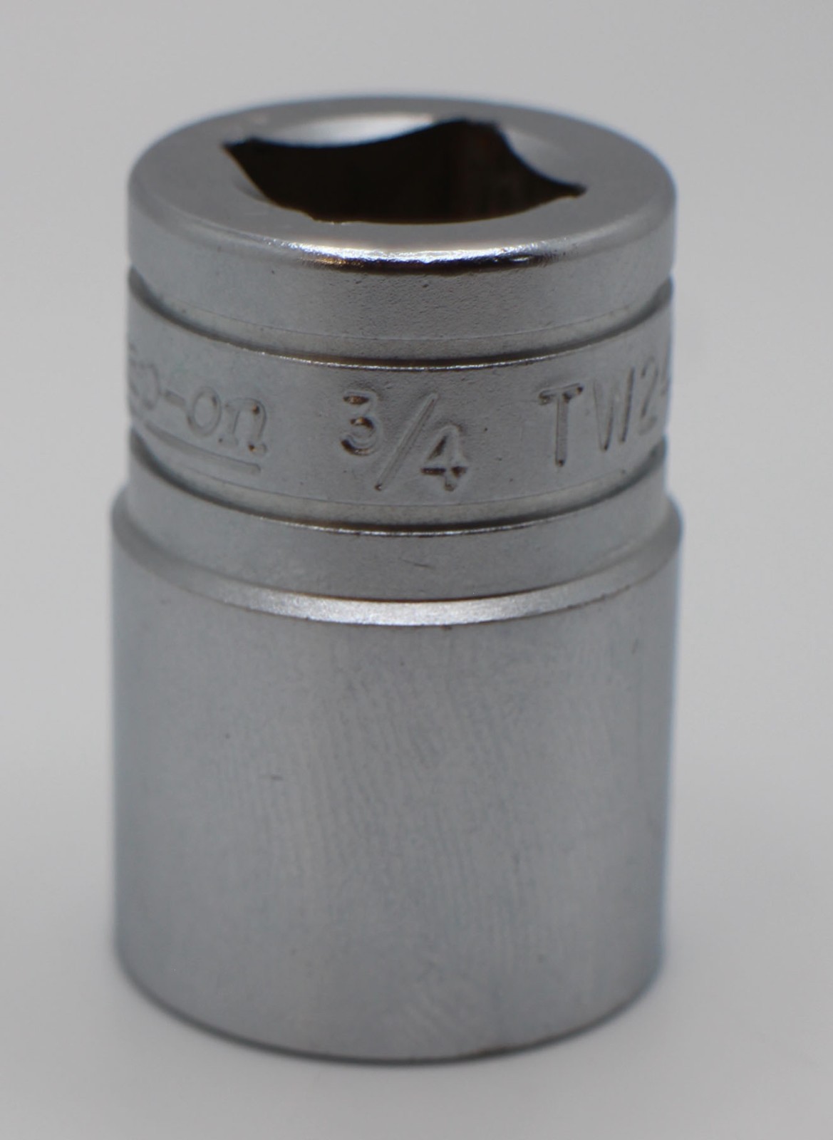 Snap-on Tools TW241 Underline Logo 1/2″ Dr 3/4″ SAE 6 Pt Shallow Socket Snap On