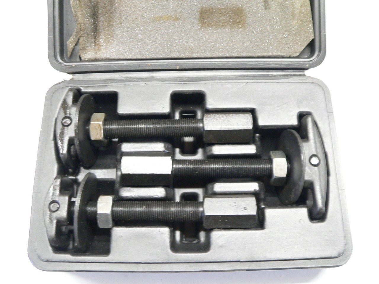 EVERTOUGH 67035 Rear Axle Bearing Remover Set, with plastic case