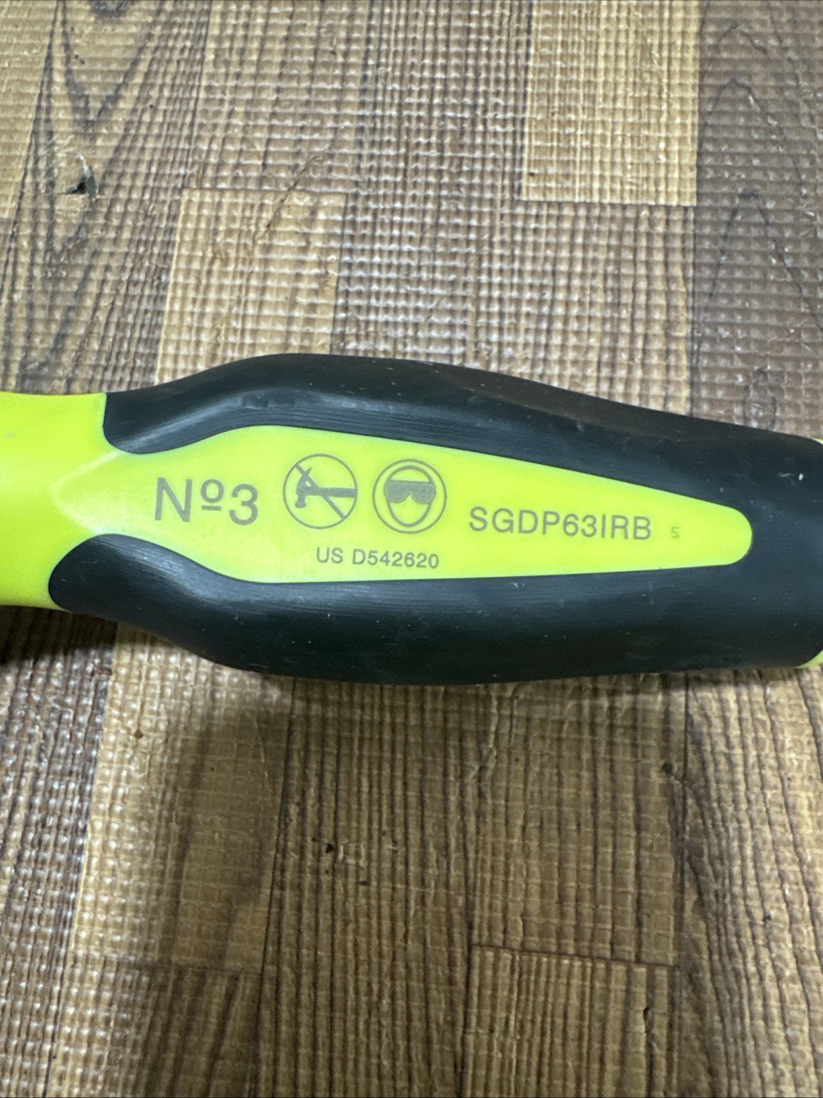 Snap-on Tools HI VIZ 5/16″ Tip And No 3 Phillips Soft Grip Flat Head Screwdriver
