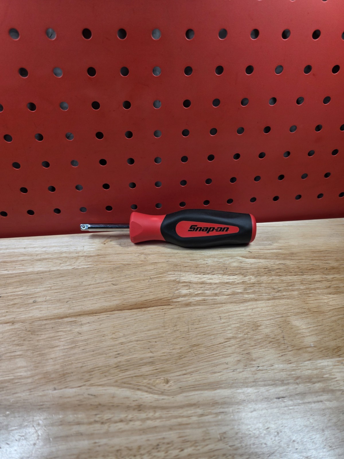 Snap-on Tools SGT4B RED 1/4″ Drive Soft Grip Standard Shank Driver USA