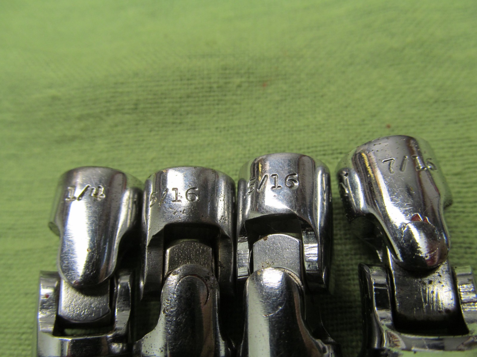 Four Vtg. Bonney 1/4″ Drive Flex Sockets SAE 12 points – See Pics & Description