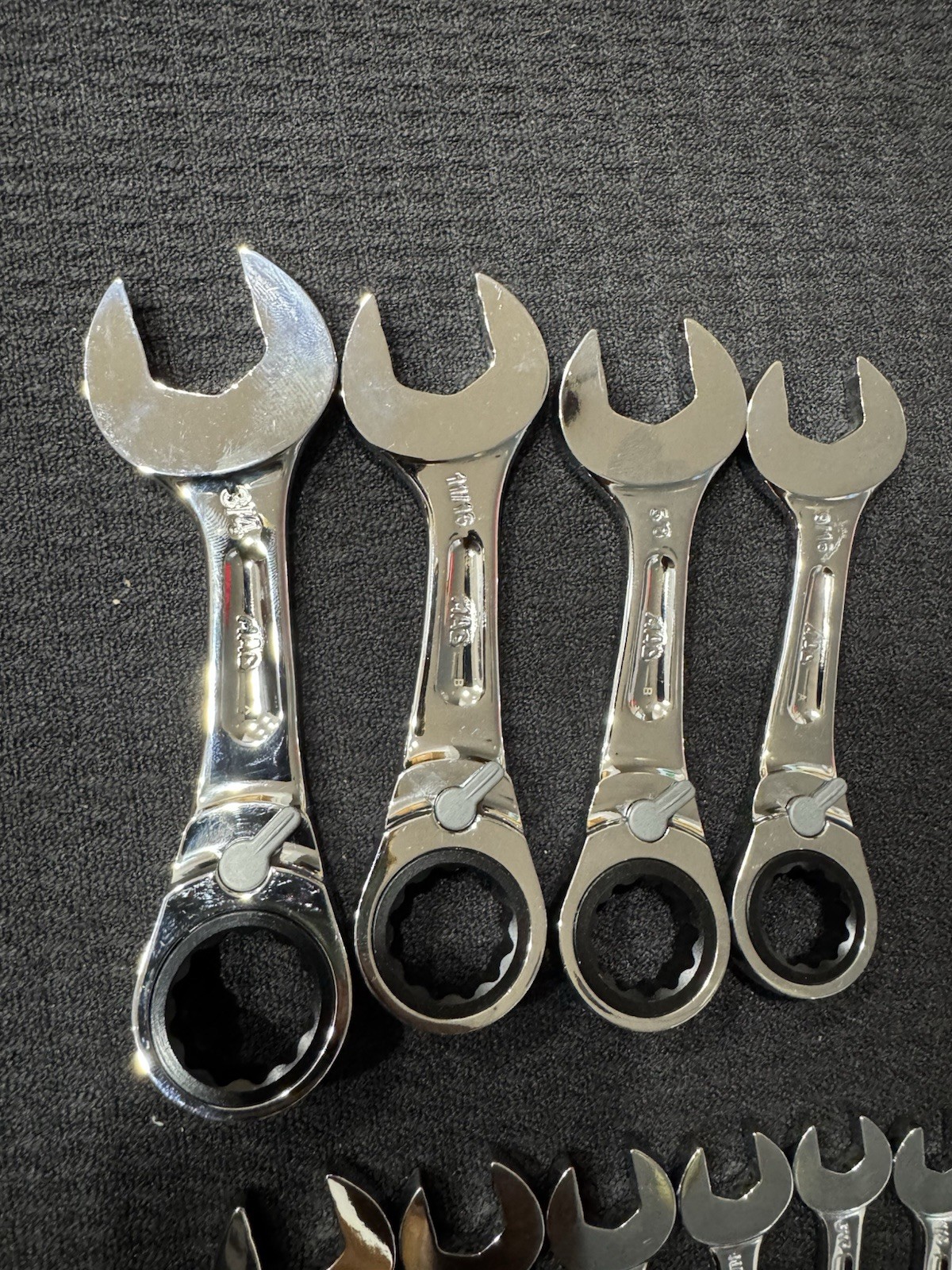 Mac Tools SRWS210PTA 10 Pc. SAE 12 Pt. Stubby Reversible Ratcheting Wrench Set